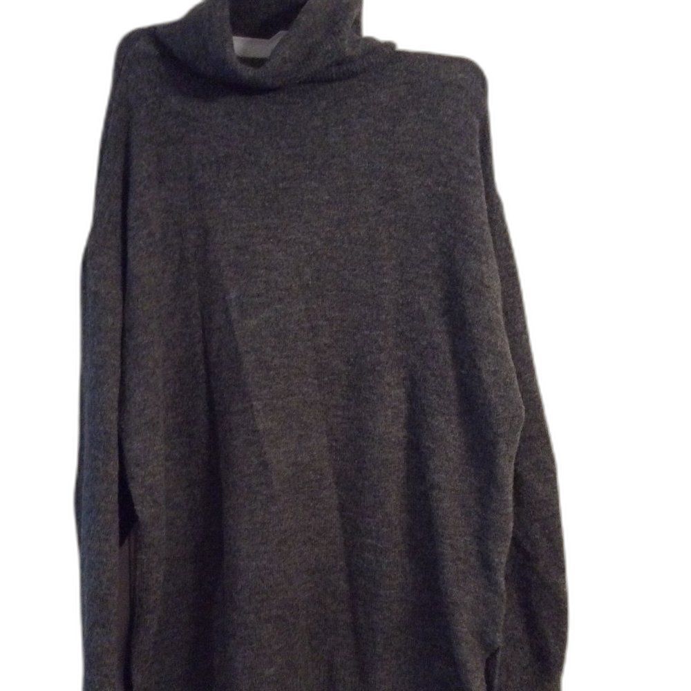 Turtleneck soft big comfy sweater Medium M H&M cuffed sleeves black